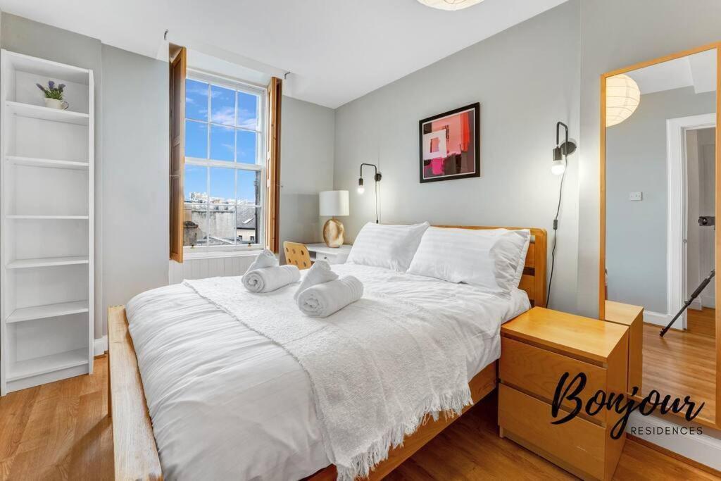 Monge Suite Old Town 2Br-1Ba, Near Royal Mile By Bonjour Residences Edimburgo Exterior foto